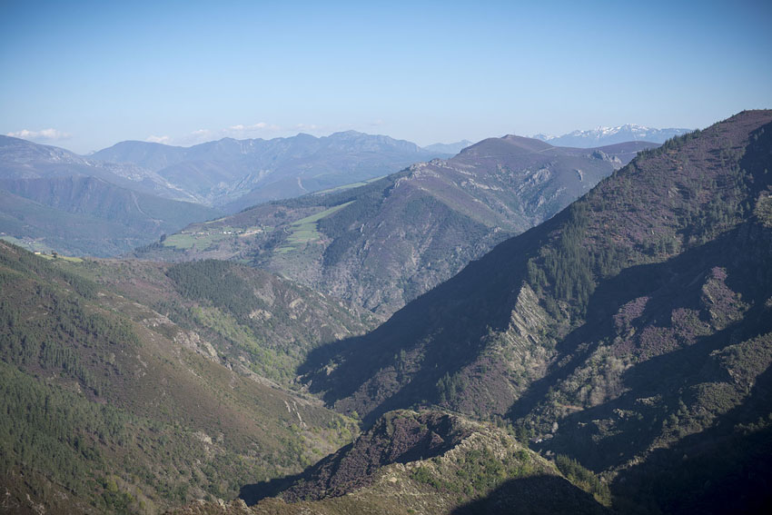 Montes e Vales Orientais